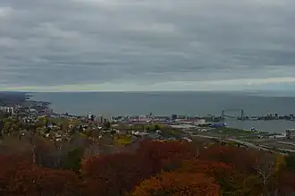 Vue de Duluth et du lac Supérieur.