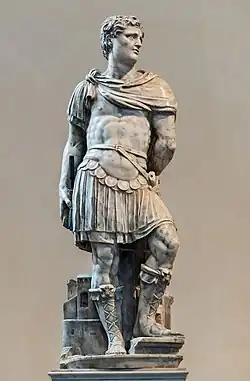 Cathédrale de Trévise, statue en marbre de Libéral d'Altino, XVIe&nbsp;siècle.