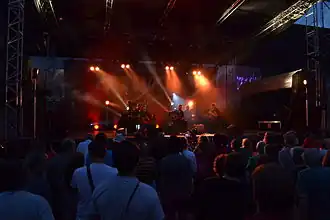 Description de cette image, également commentée ci-après