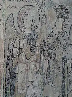 Vue d'une mosaïque ancienne représentant une scène religieuse.