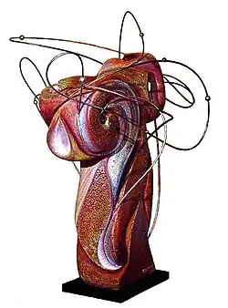 Odyssée cosmique, sculpture peinte et joncs, de Marcel Dusaussois, 1976.