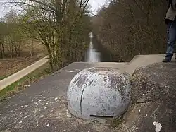 Cloche d'observation du fort d'Ében-Émael. L'endroit est aussi exposé que stratégique.