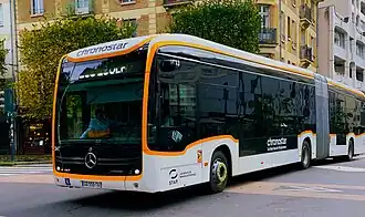 Mercedes-Benz eCitaro G no&nbsp;343 en circulation dans Rennes.