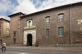 L'école supérieure d'audiovisuel.