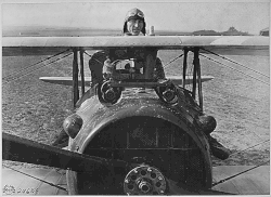 Rickenbacker, à bord de son avion SPAD.