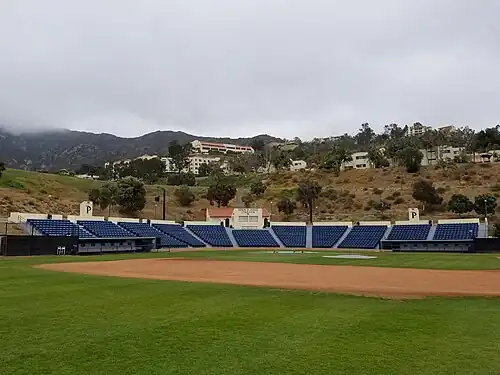 Description de l'image Eddy D. Field Stadium (Pepperdine).jpg.