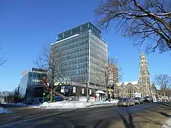 Le Consulat général de France à Québec loge au 500, Grande-Allée Est