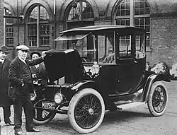 Thomas Edison avec une Detroit Electric (1913)