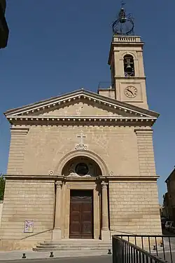 L'église Notre-Dame-et-Saint-Martin de Remoulins.