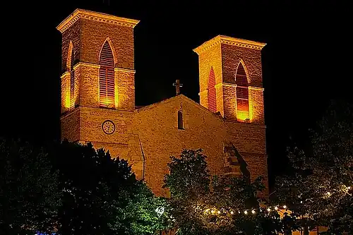 Église de Grenade-sur-Adour de nuit.