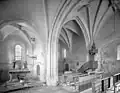 Église Saint-Andoche d'Héry, vue du transept et de la chapelle abbatiale, photographiée avant 1927.
