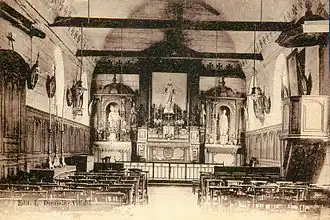 Intérieur de l'église au début du XXe&nbsp;siècle.