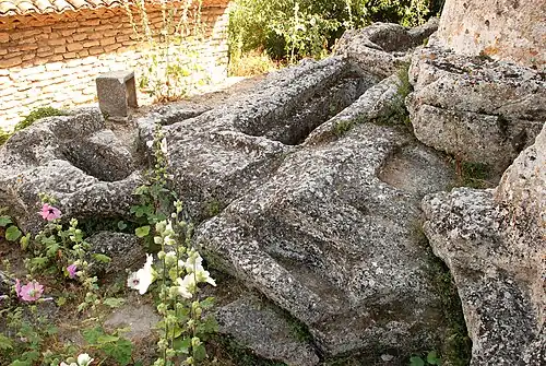 La nécropole rupestre.