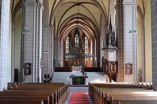 Lustre gothique de la cathédrale d'Einbeck, en Basse-Saxe (1420).