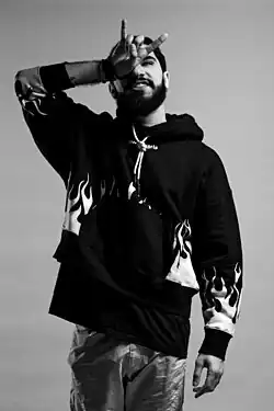 Description de l'image ElGrandeToto2-683x1024.jpg.