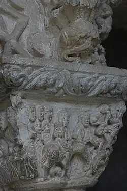 Bas-reliefs décoratifs.