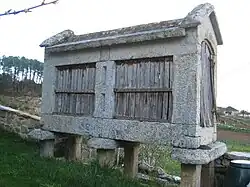 Horreo à O Ribeiro, au lieu-dit Casares