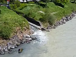 L'embouchure de la Sionne dans le Rhône.