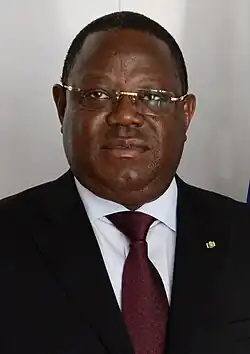 Emmanuel Issoze Ngondet2016-2019