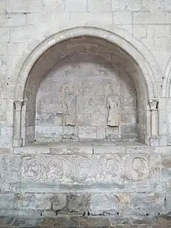 L'enfeu de Roger, seigneur de Rupierre, père de Guillaume de Rupierre, et de deux de ses fils, Raoul et Hugues.