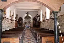 La nef vue depuis le portail