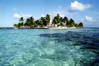 La caye English et son phare