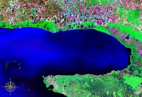 Ensenada de la Broa&nbsp;(en) et péninsule de Zapata au sud-est