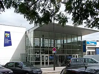 Entrée du CISP au no&nbsp;6.