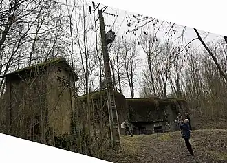 Entrée des hommes et alimentation électrique.