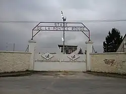 Entrée du stade de la Montée Rouge de Châtellerault en 2016.