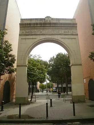 illustration de La Maquinista Terrestre y Maritima