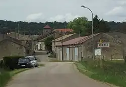 Entrée du village.
