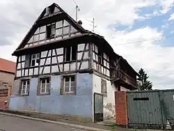 Ancienne ferme-auberge (XVIe au XIXe), 3 rue du Soleil.