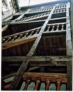 Escalier-galerie, 9 place Foire-le-Roi