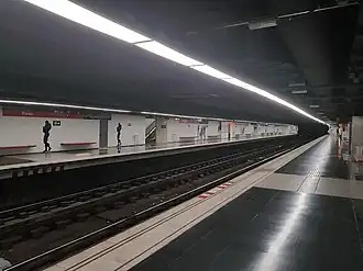 Image illustrative de l’article Fondo (métro de Barcelone)