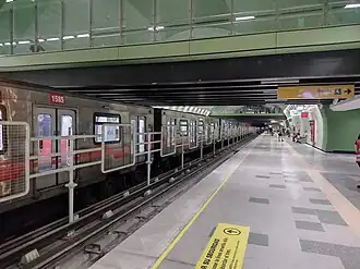 Image illustrative de l’article Hospital El Pino (métro de Santiago)