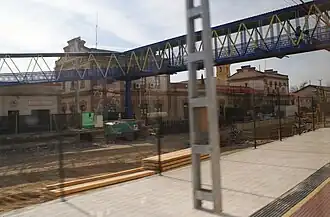 Installation des voies à écartement international (mars 2012)