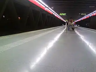 Image illustrative de l’article Mercat Nou (métro de Barcelone)