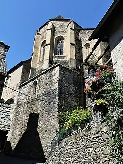 Le chevet au-dessus de la crypte.