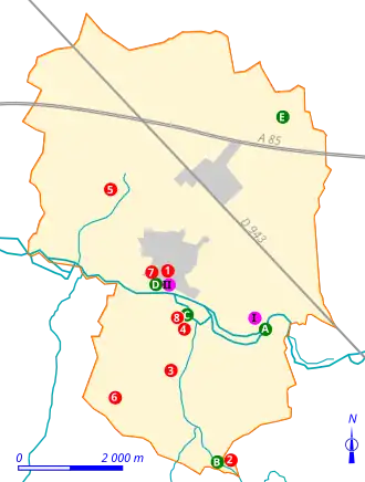 Carte montrant par des repères de couleurs l'emplacement de lieux remarquables d'un territoire.