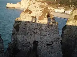 Entrée de la Chambre des Demoiselles.