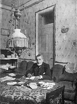 L'homme d'État Práxedes Mateo Sagasta dans sa demeure d'Ávila (1897).