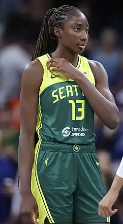 Image illustrative de l’article Ezi Magbegor