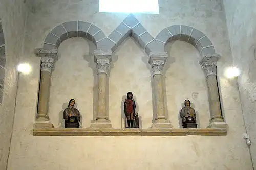 Arcature dans le bras sud du transept.