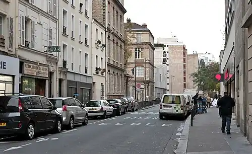 Rue vue depuis le boulevard de Charonne.