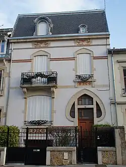 no&nbsp;6, maison