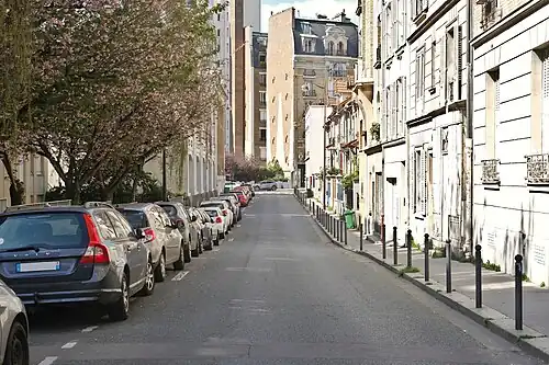 La rue de la Colonie depuis la rue Barrault vers la rue Vergniaud.