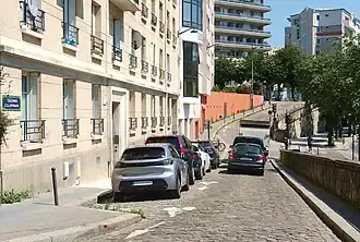 Le boulevard (ou plutôt, un de ses accès) vu depuis l'extrémité sud de la rue Damesme (vers l'est).