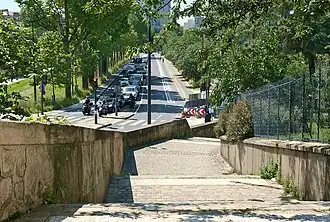 Le boulevard vu depuis l'extrémité sud de la rue Damesme (vers l'ouest).