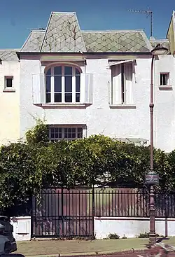 Autre maison, quasiment identique à la première.